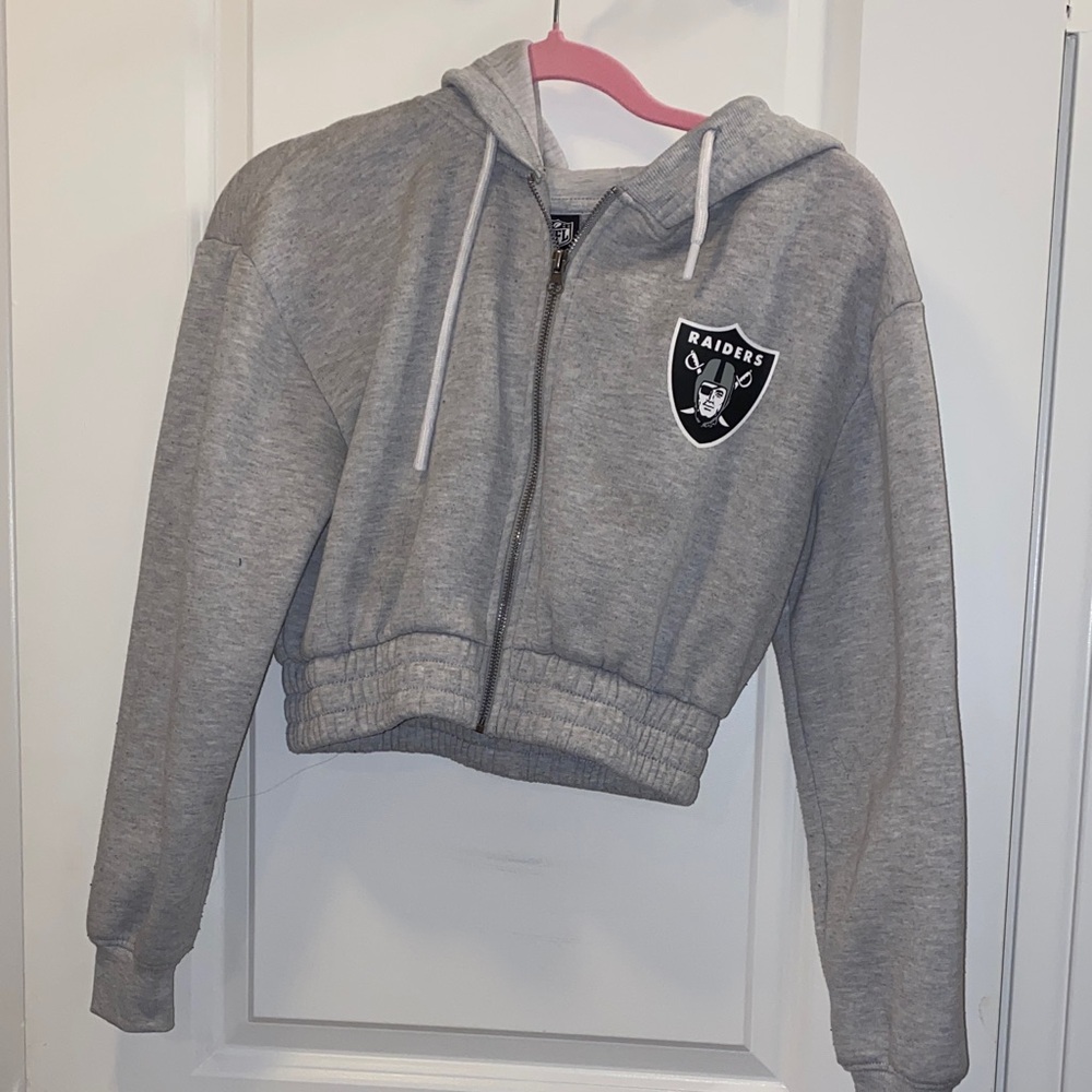 Women’s cropped Gray Raiders  Hoodie
